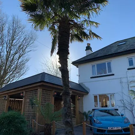Trethewey Guest House-2